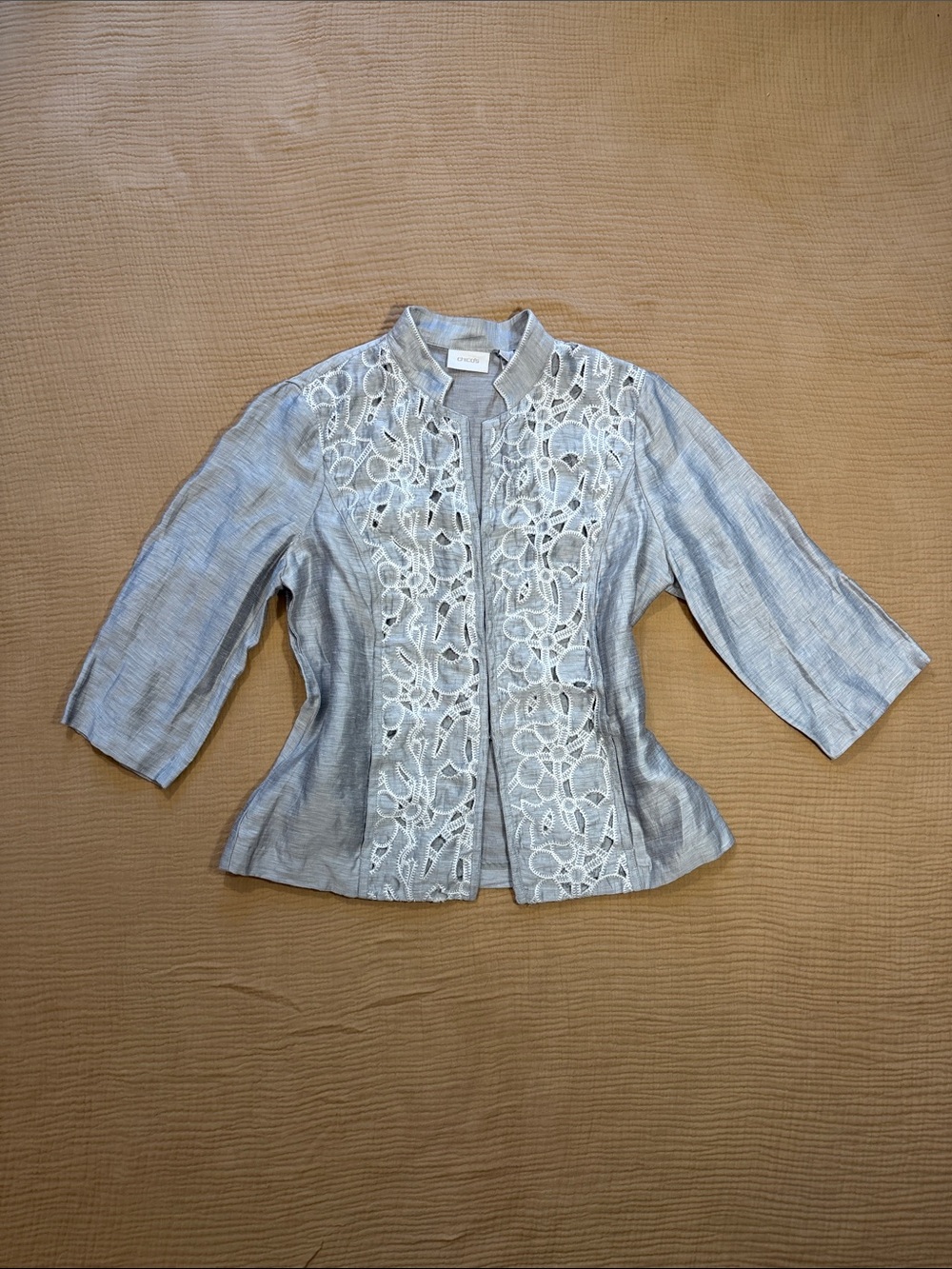 Vintage Chico’s Gray Linen Blend Jacket with Floral Embroidered White Lace Front